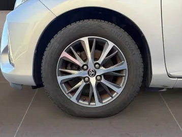 Toyota Yaris 2020 photo 2