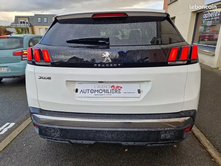 Peugeot 3008 2019 photo 4