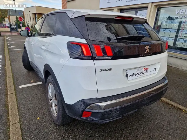 Peugeot 3008 2019 photo 3