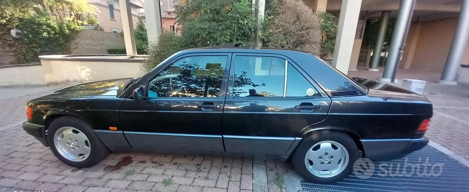 Mercedes-Benz 190E 1992 photo 4