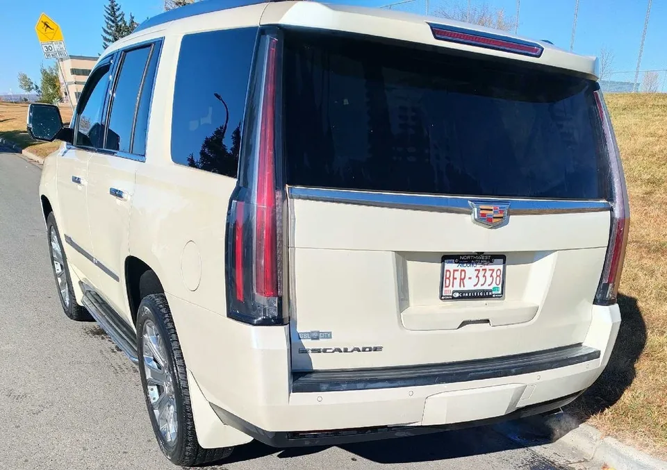 Cadillac Escalade 2015 photo 3