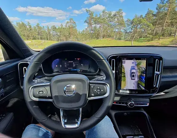 Volvo Xc40 2023 photo 3