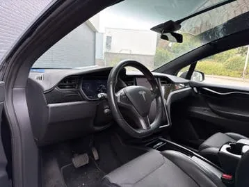 Tesla Model X 2018 photo 3