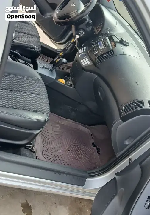 Hyundai Avante 2009 photo 2