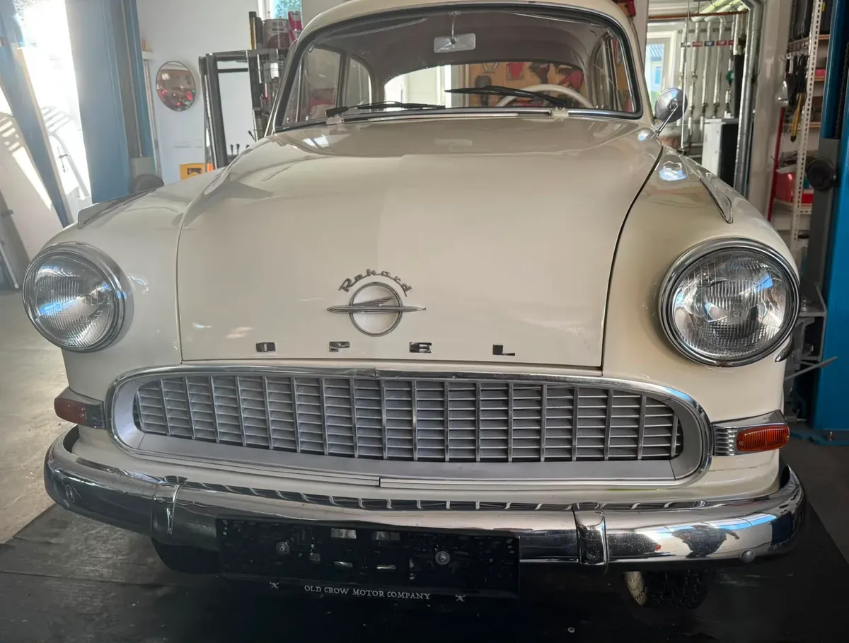Opel Rekord 1956 photo 2