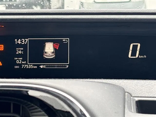 Toyota Aqua S 2018 photo 4