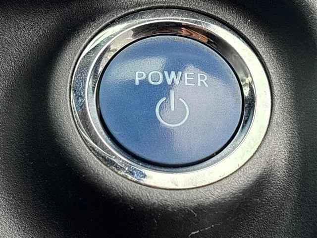 Toyota Aqua S 2018 photo 2