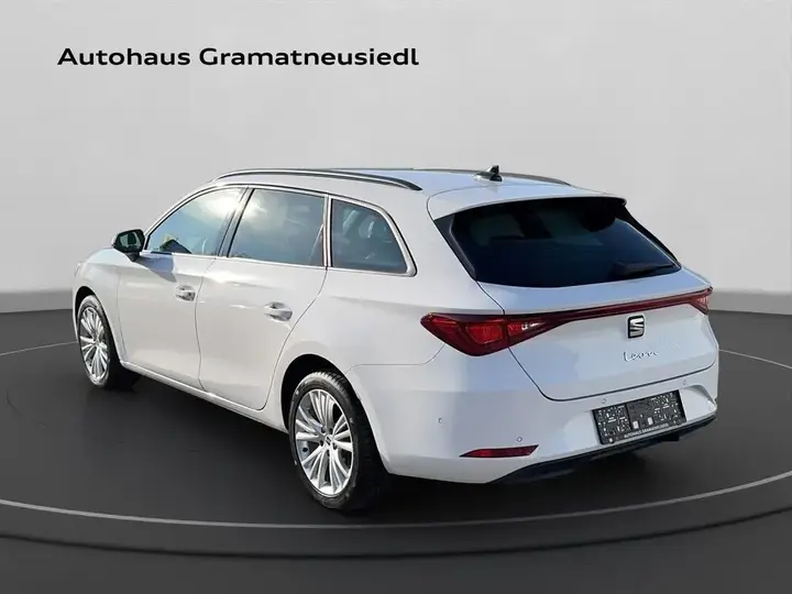 Seat Leon 2025 photo 3