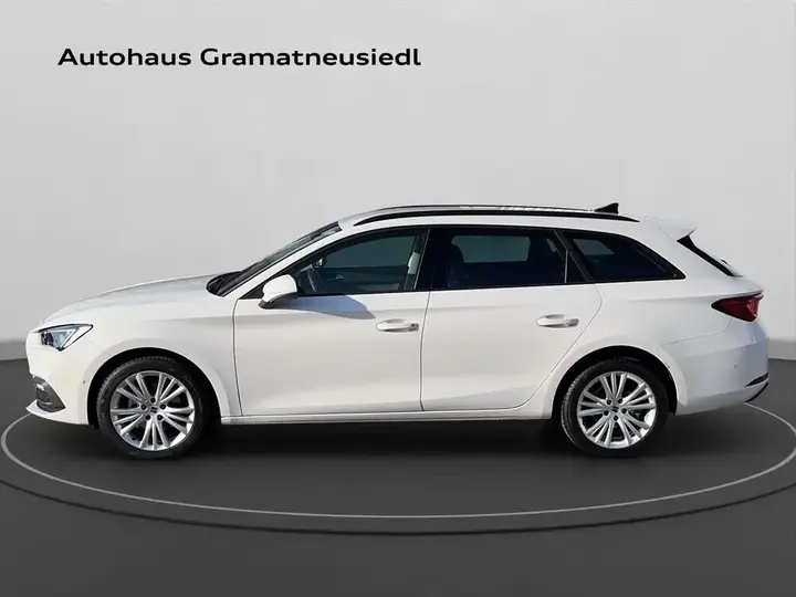 Seat Leon 2025 photo 2