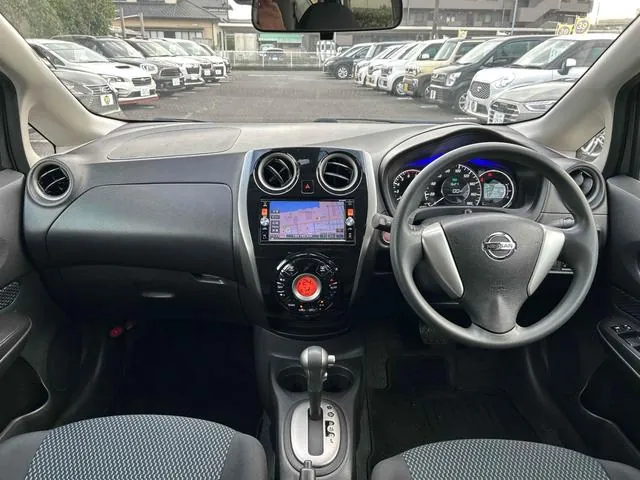 Nissan Note X Dig-S 2015 photo 2
