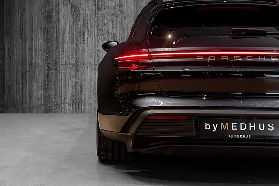Porsche Taycan 2023 photo 5
