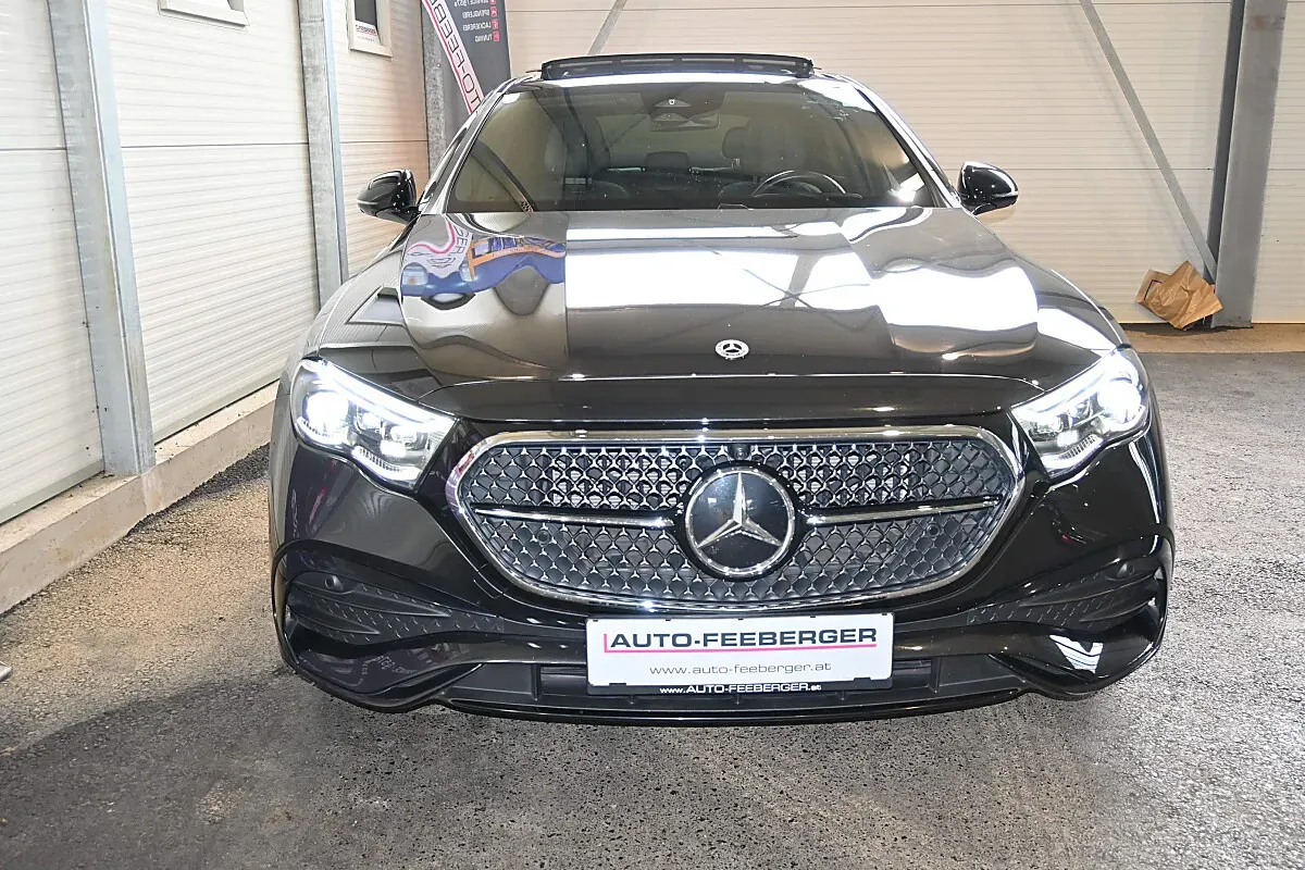Mercedes-Benz E-Class 2024 photo 3