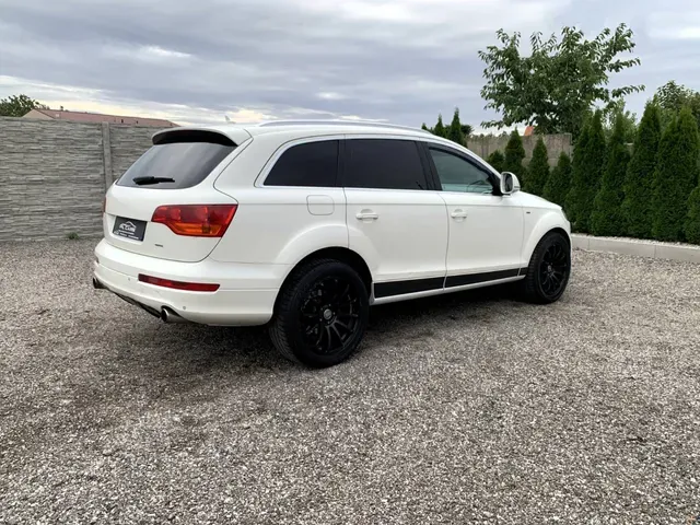 Audi Q7 2007 photo 4