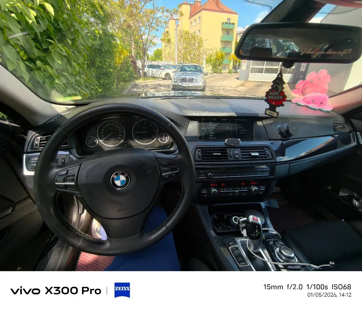 BMW 5 Series 2012 photo 3