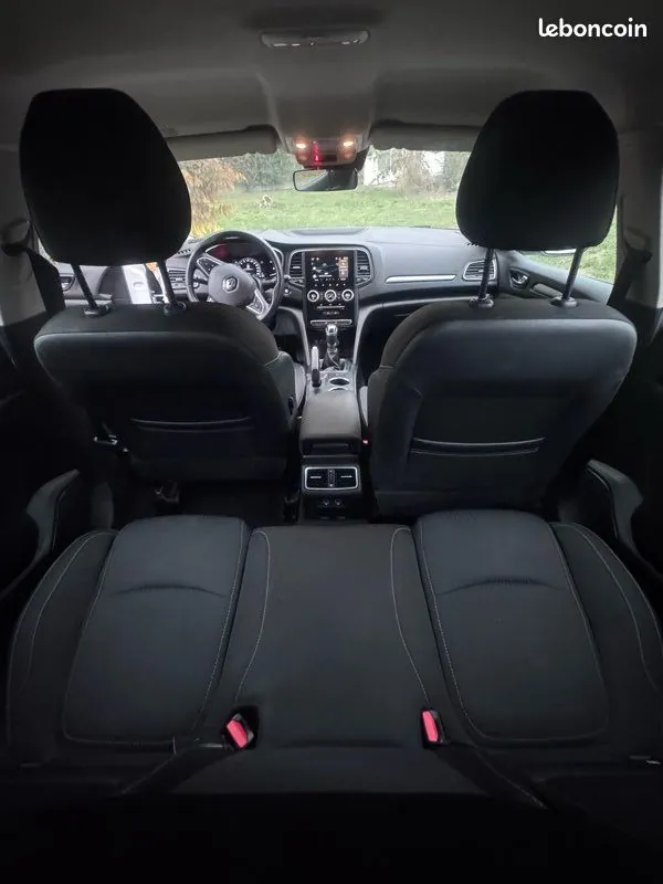 Renault Megane 2021 photo 2