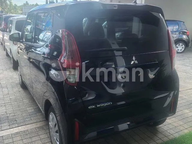 Mitsubishi Ek Wagon 2024 photo 2