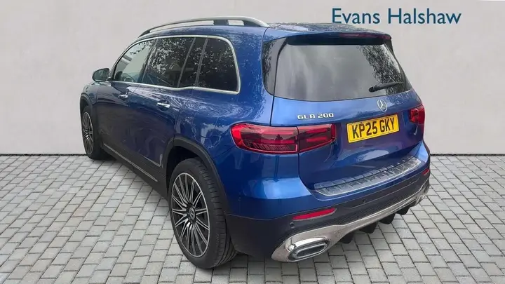 Mercedes-Benz Glb 2025 photo 3