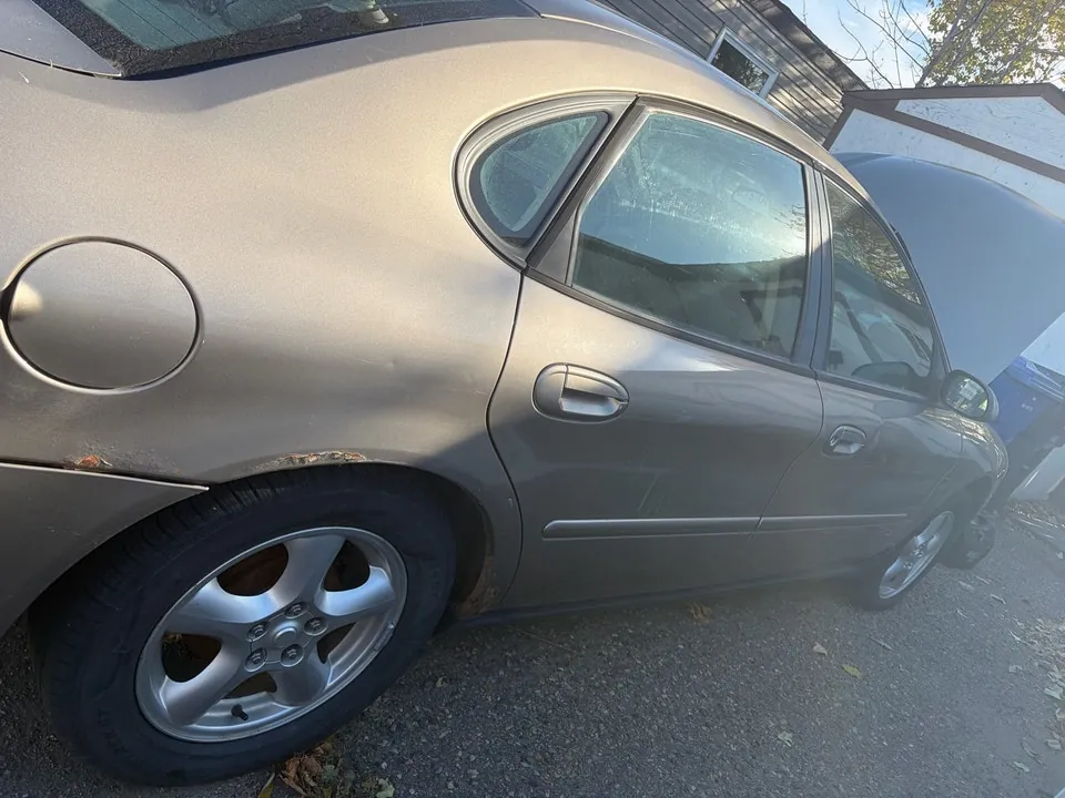 Ford Taurus 2001 photo 4