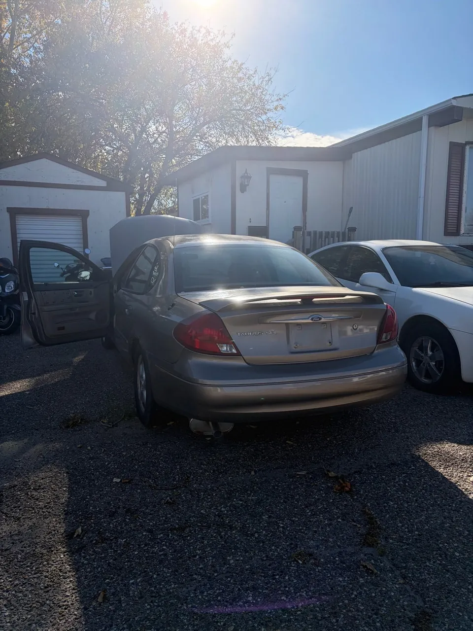 Ford Taurus 2001 photo 2