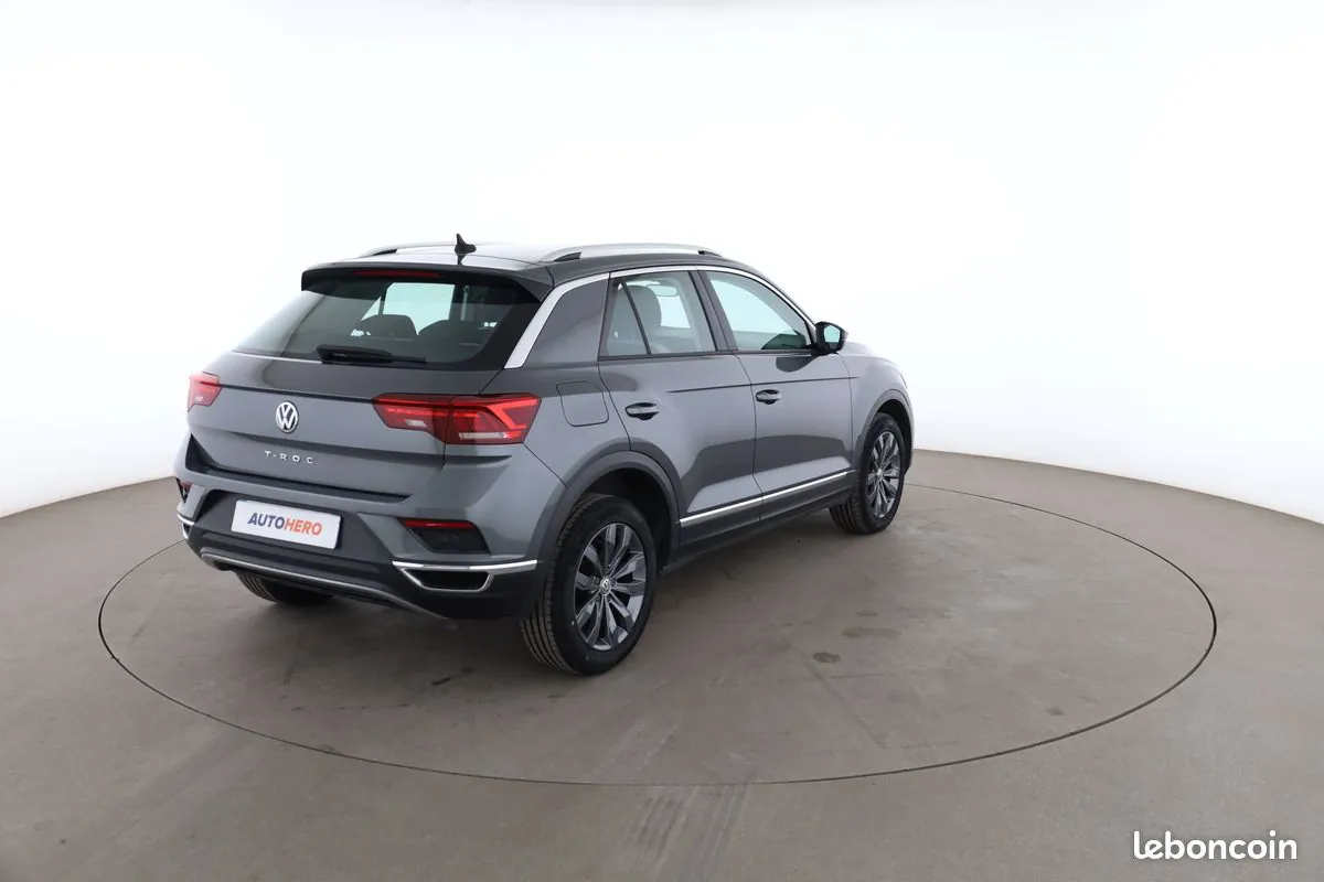 Volkswagen T-Roc 2020 photo 3