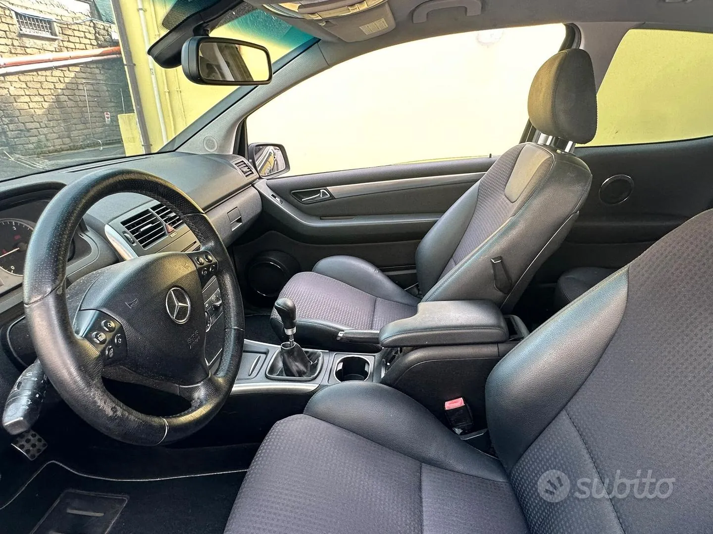 Mercedes-Benz A 2009 photo 2