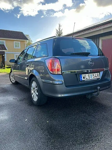 Opel Astra 2005 photo 2