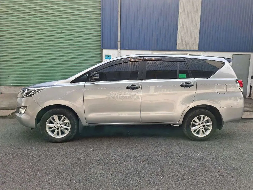 Toyota Innova 2019 photo 2