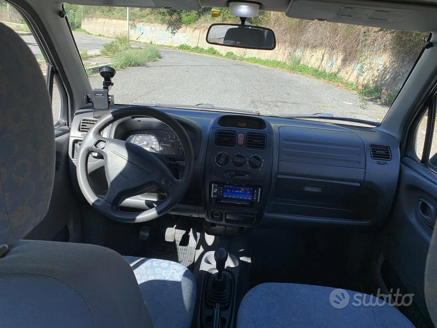 Suzuki Wagon R 2001 photo 3