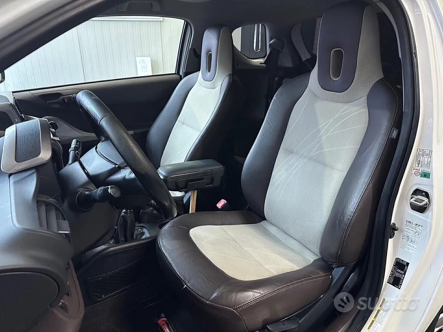 Toyota Iq 2009 photo 4