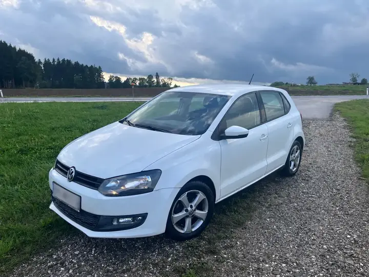 Volkswagen Polo 2010 photo 3