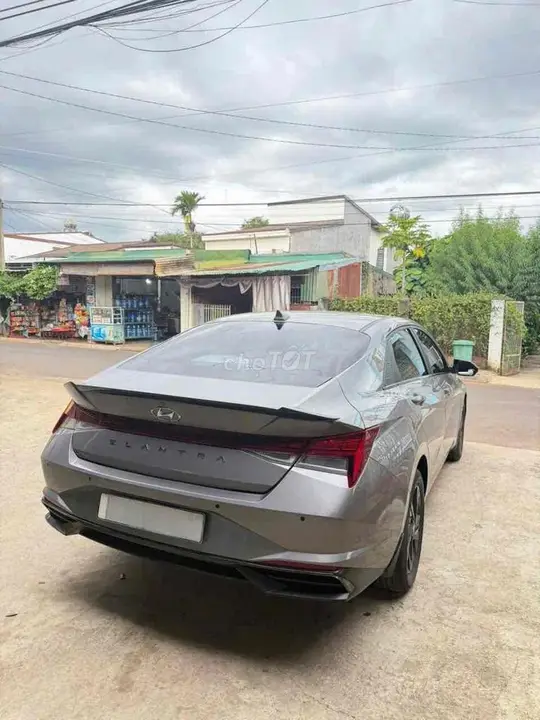Hyundai Elantra 2022 photo 2
