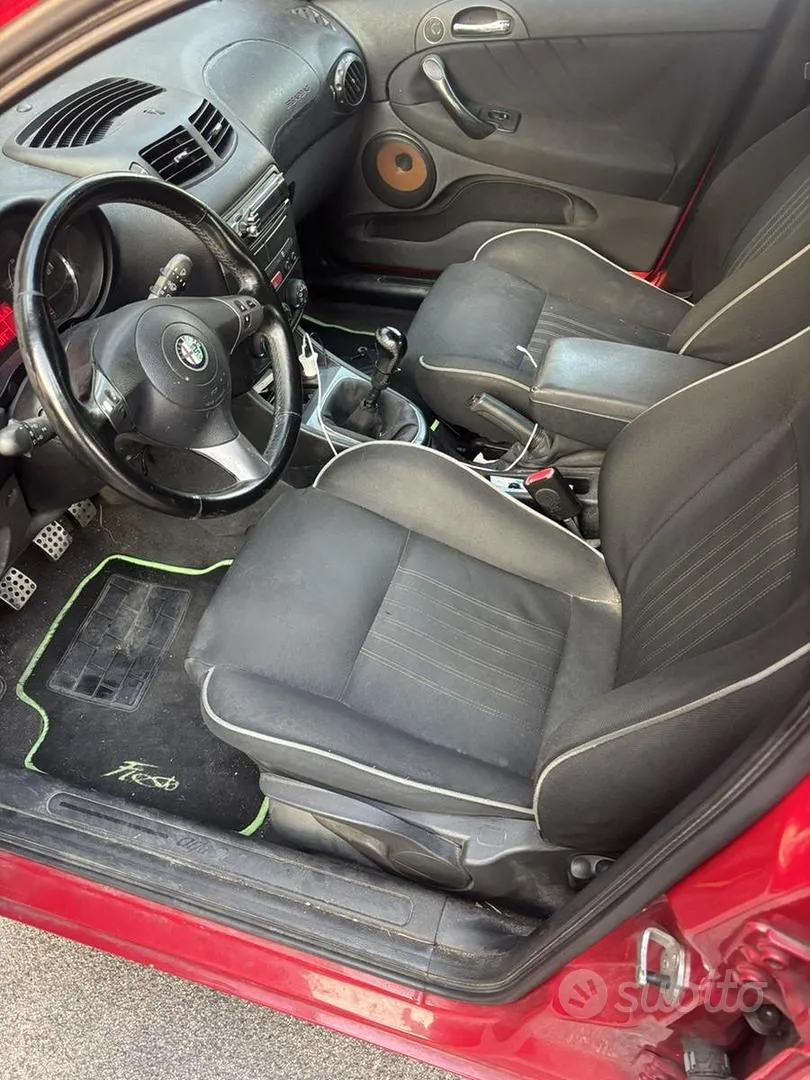 Alfa Romeo 147 2008 photo 2