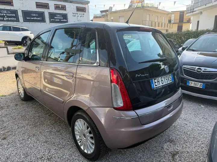 Lancia Musa 2011 photo 3