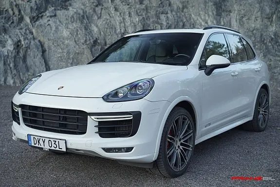 Porsche Cayenne Gts 2016 photo 4