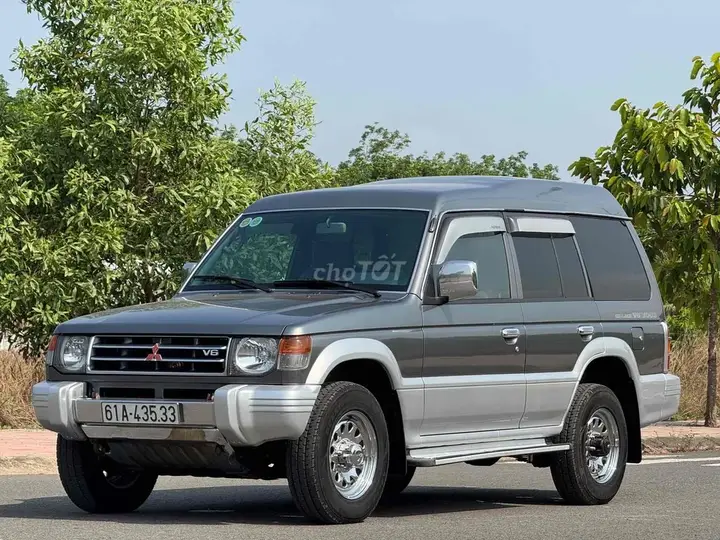Mitsubishi Pajero 2004 photo 3