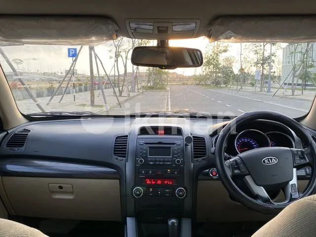 Kia Sorento 2012 photo 2