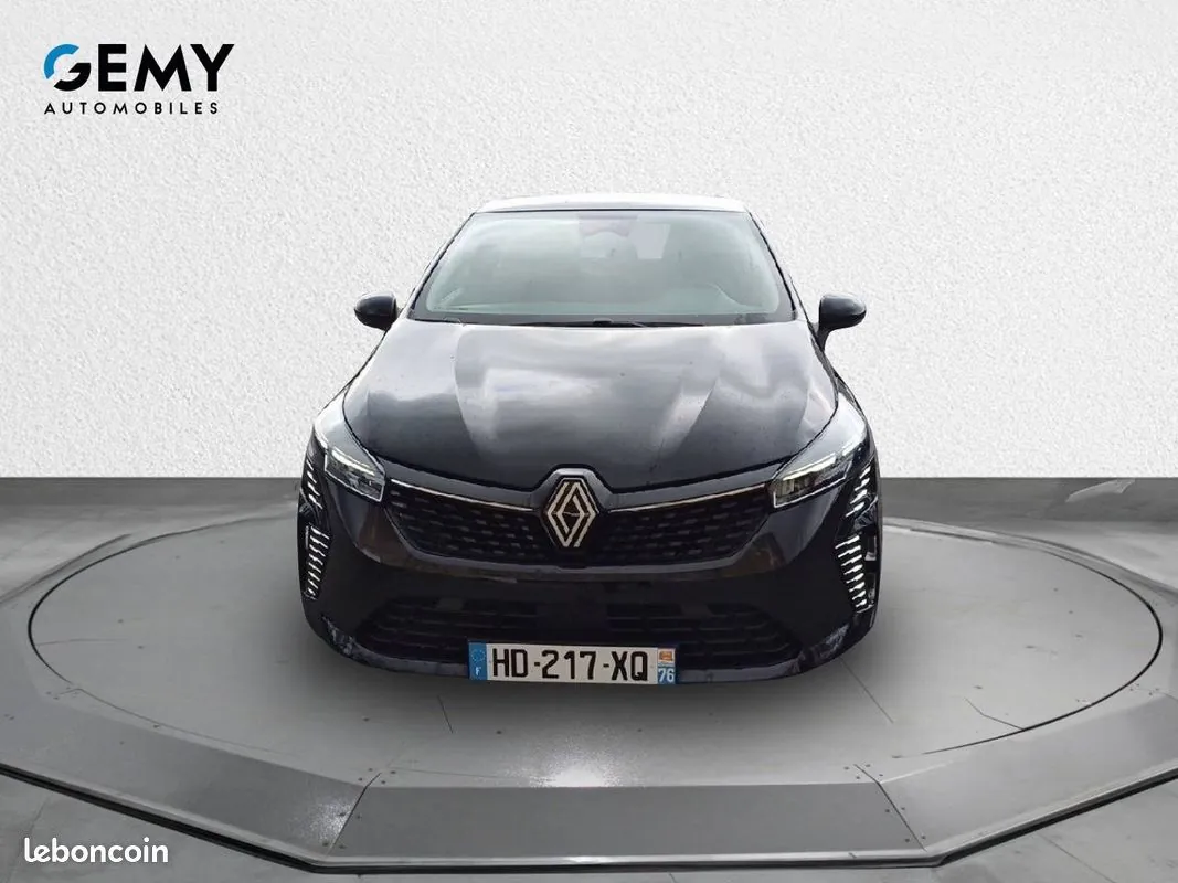 Renault Clio 2025 photo 2