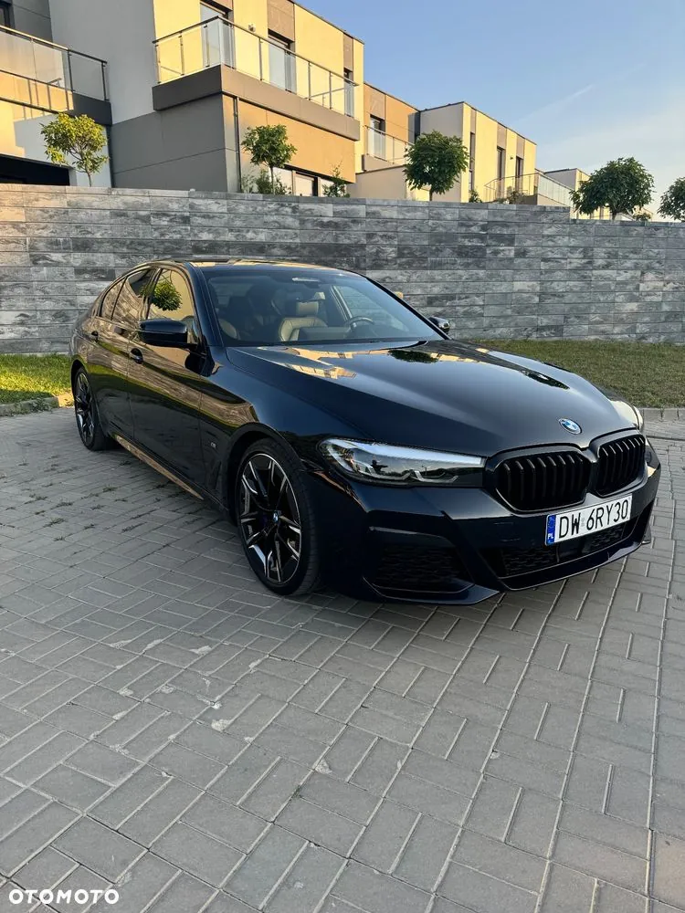 BMW Seria 5 2022 photo 2