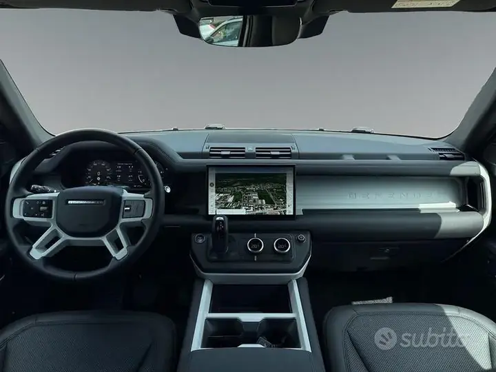 Land Rover Defender 2025 photo 4