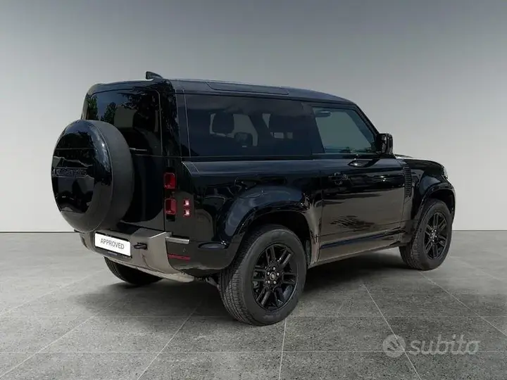 Land Rover Defender 2025 photo 2