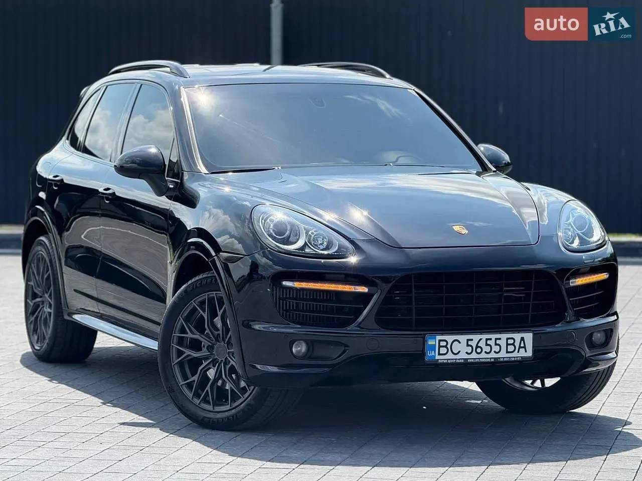 Porsche Cayenne 2013 photo 2