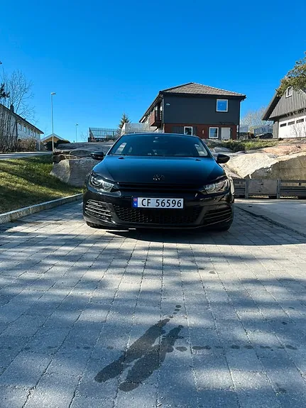 Volkswagen Scirocco 2011 photo 2