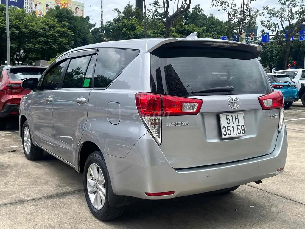 Toyota Innova 2020 photo 3