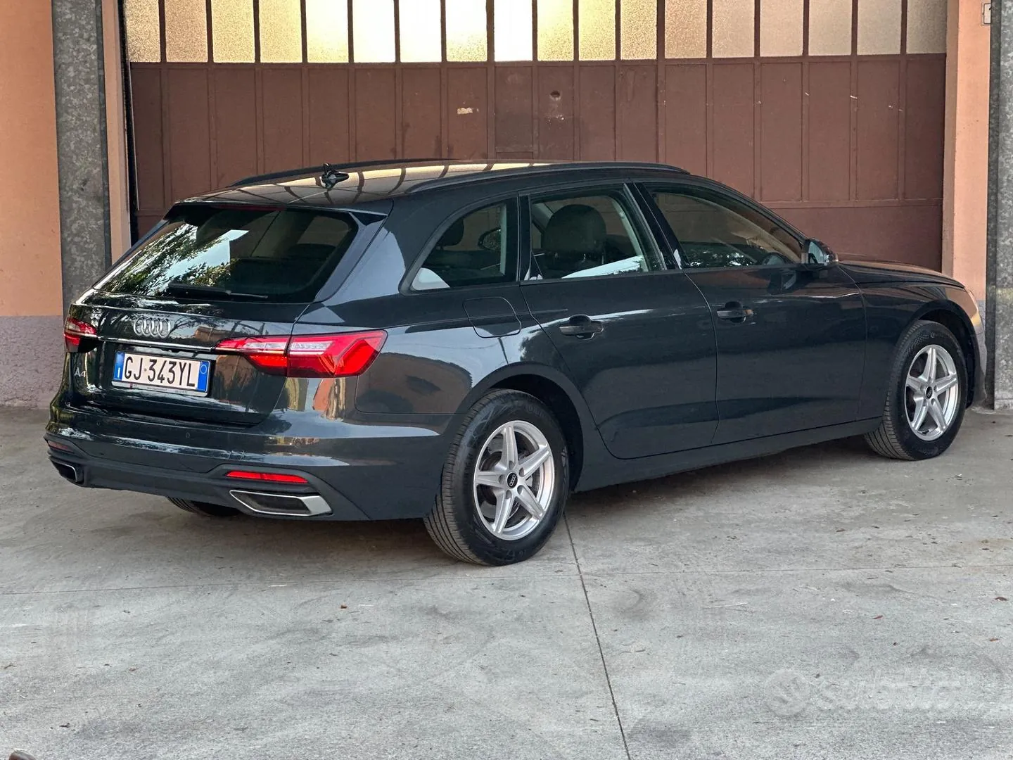 Audi A4 35 Tdi Station Wagon 2022 photo 3