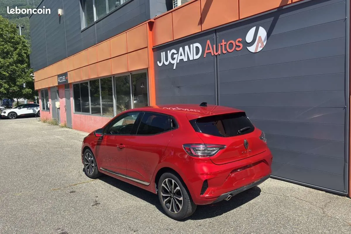 Renault Clio 2025 photo 2