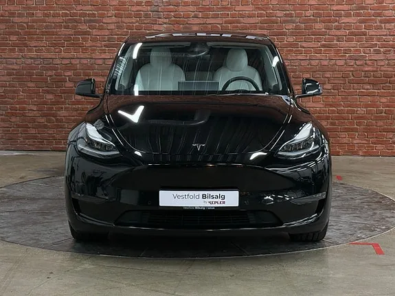 Tesla Model Y 2022 photo 3