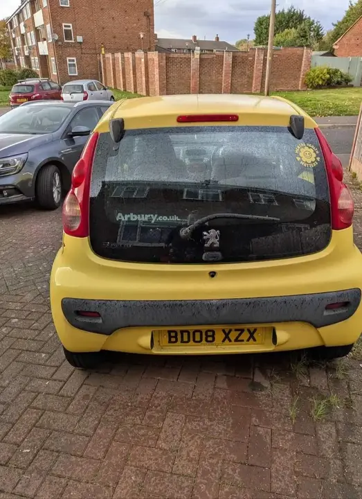 Peugeot 107 2008 photo 4