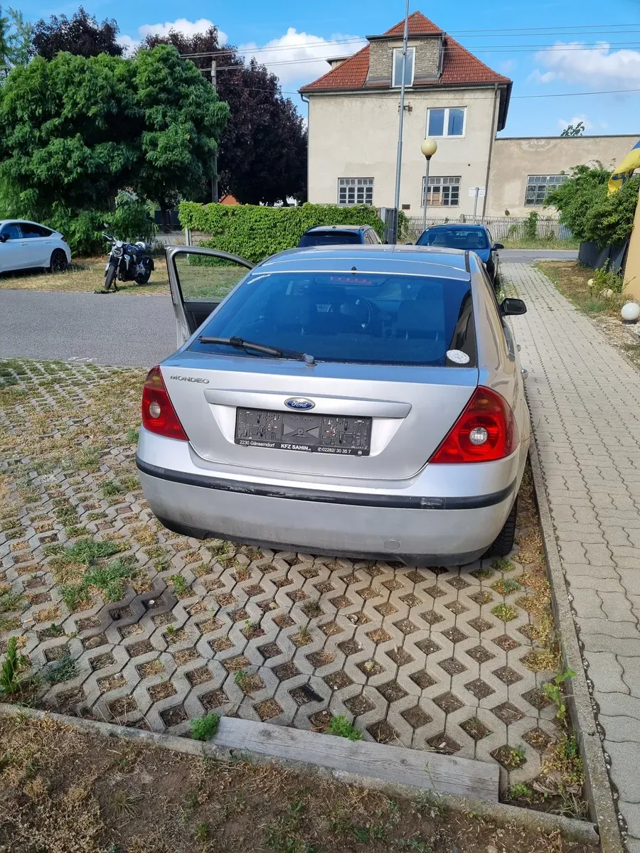 Ford Mondeo 2002 photo 3