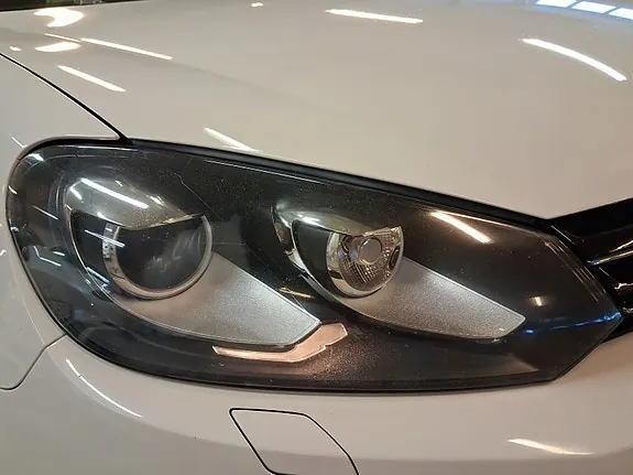 Volkswagen Golf 2010 photo 3
