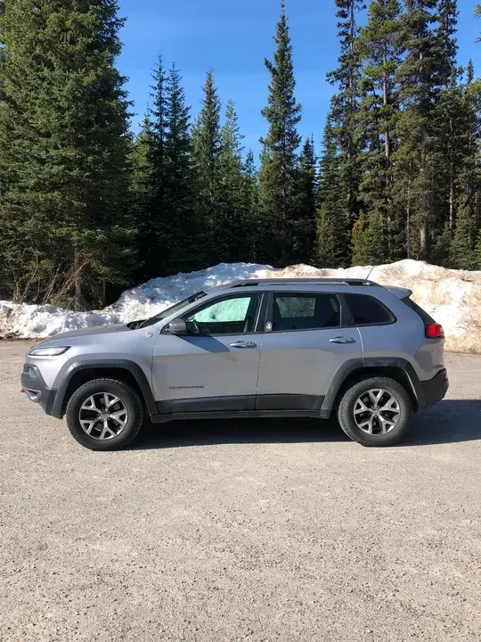 Jeep Cherokee 2014 photo 3